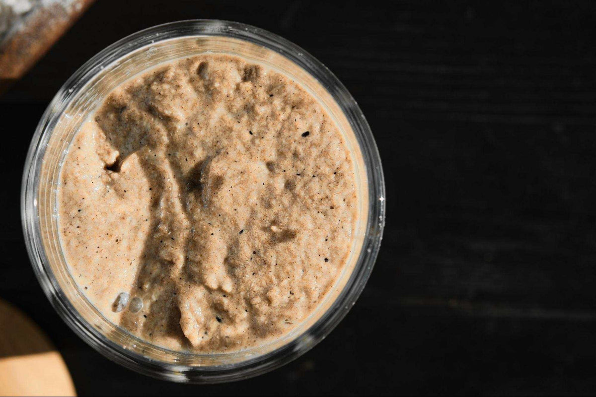 Comparison of yeast and sourdough starter with health benefits and flavor differences